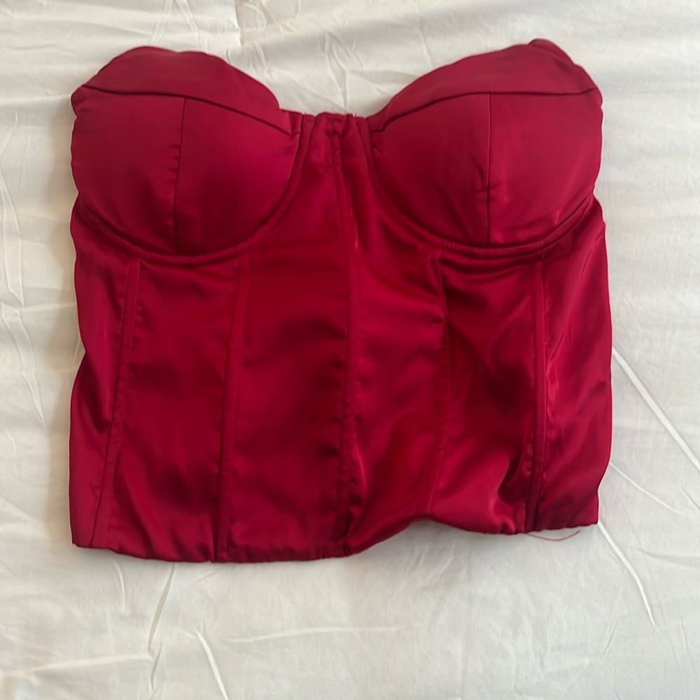 Red strapless too